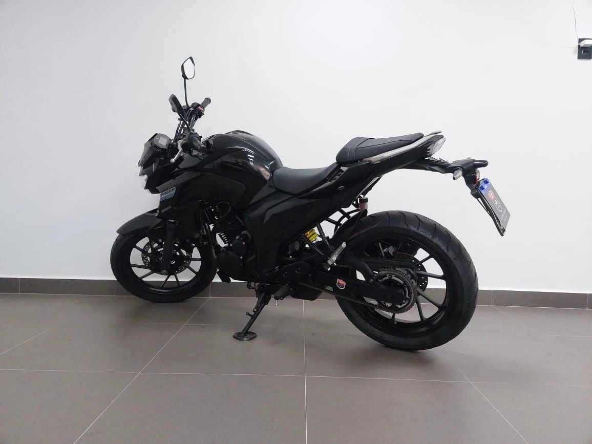YAMAHA FZ25 FAZER ABS