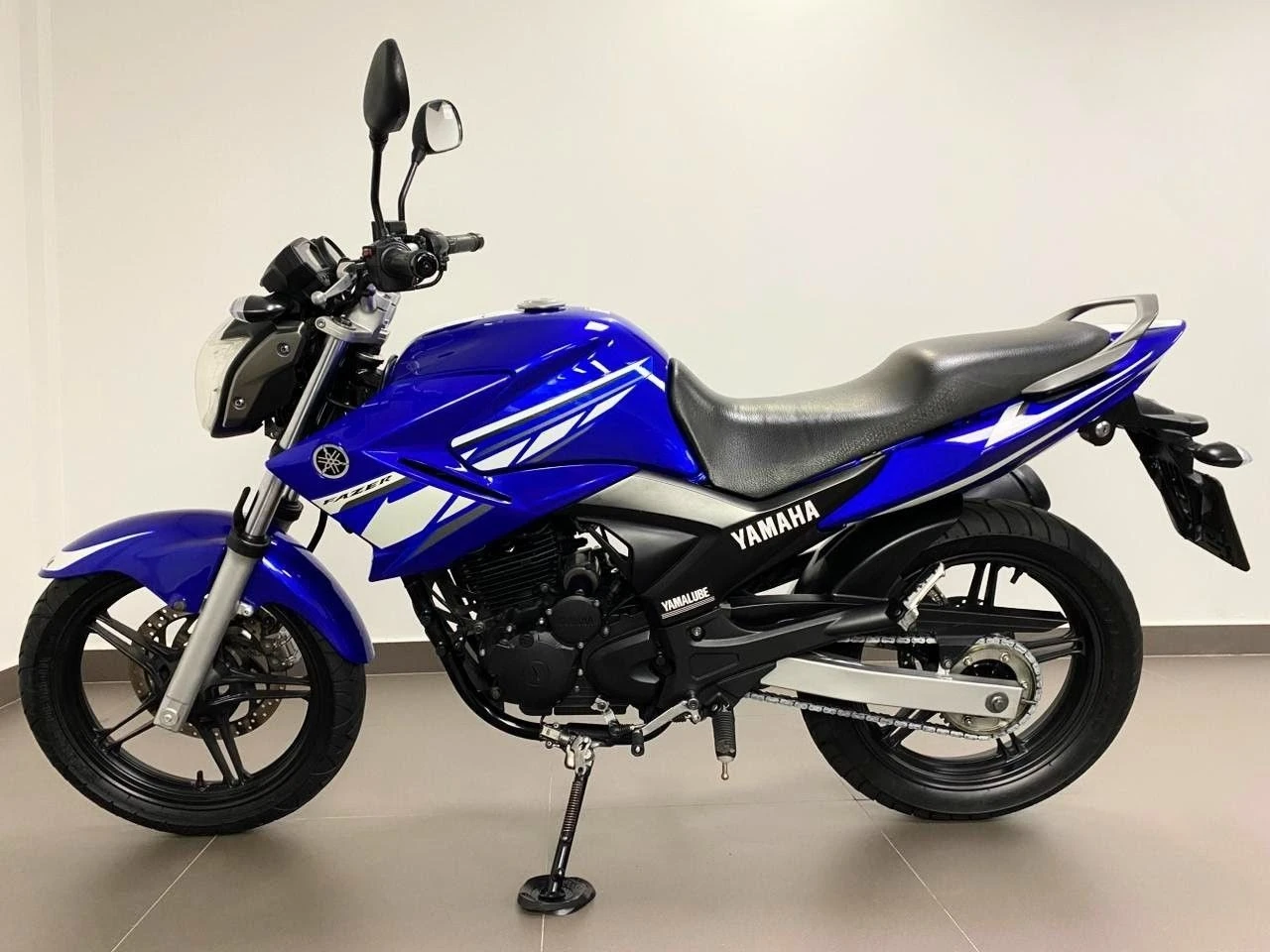 YAMAHA FAZER YS 250 RACING BLUE