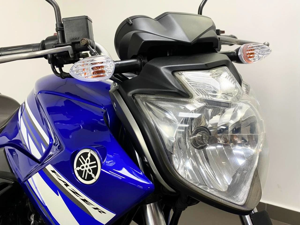 YAMAHA FAZER YS 250 RACING BLUE