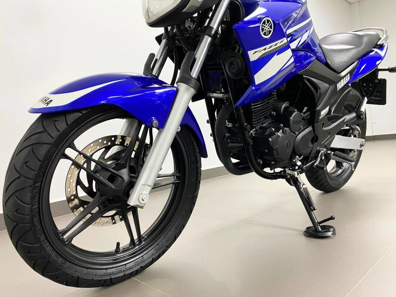 YAMAHA FAZER YS 250 RACING BLUE