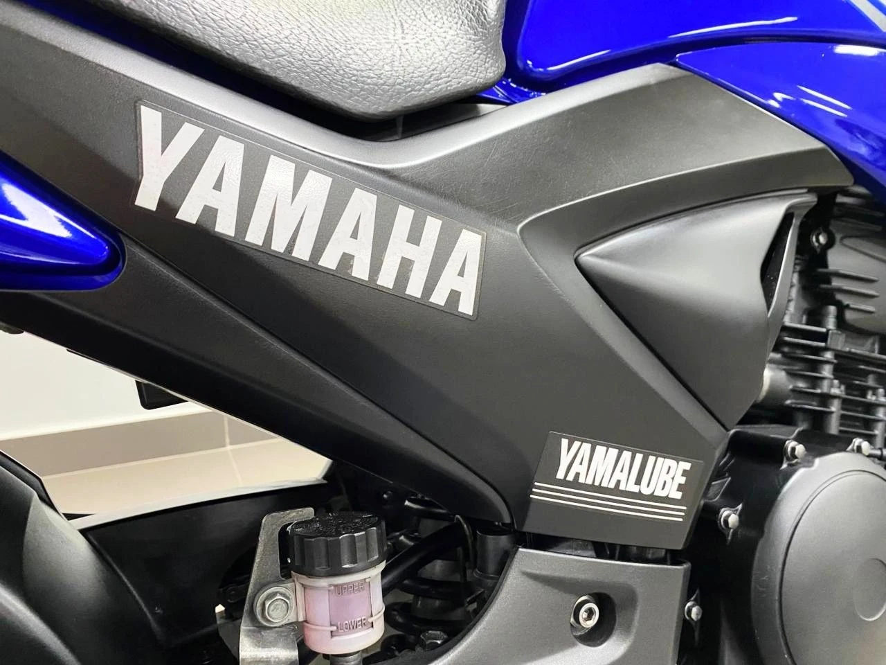 YAMAHA FAZER YS 250 RACING BLUE