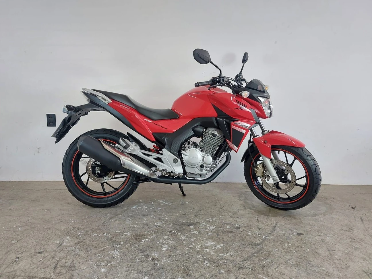HONDA CB TWISTER