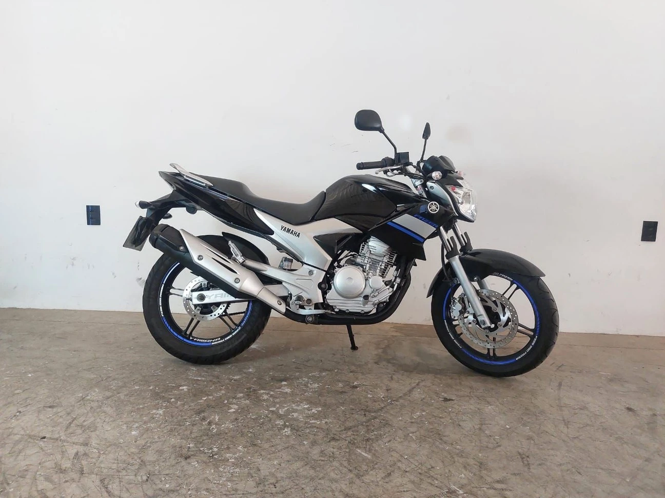 YAMAHA YS 250 FAZER