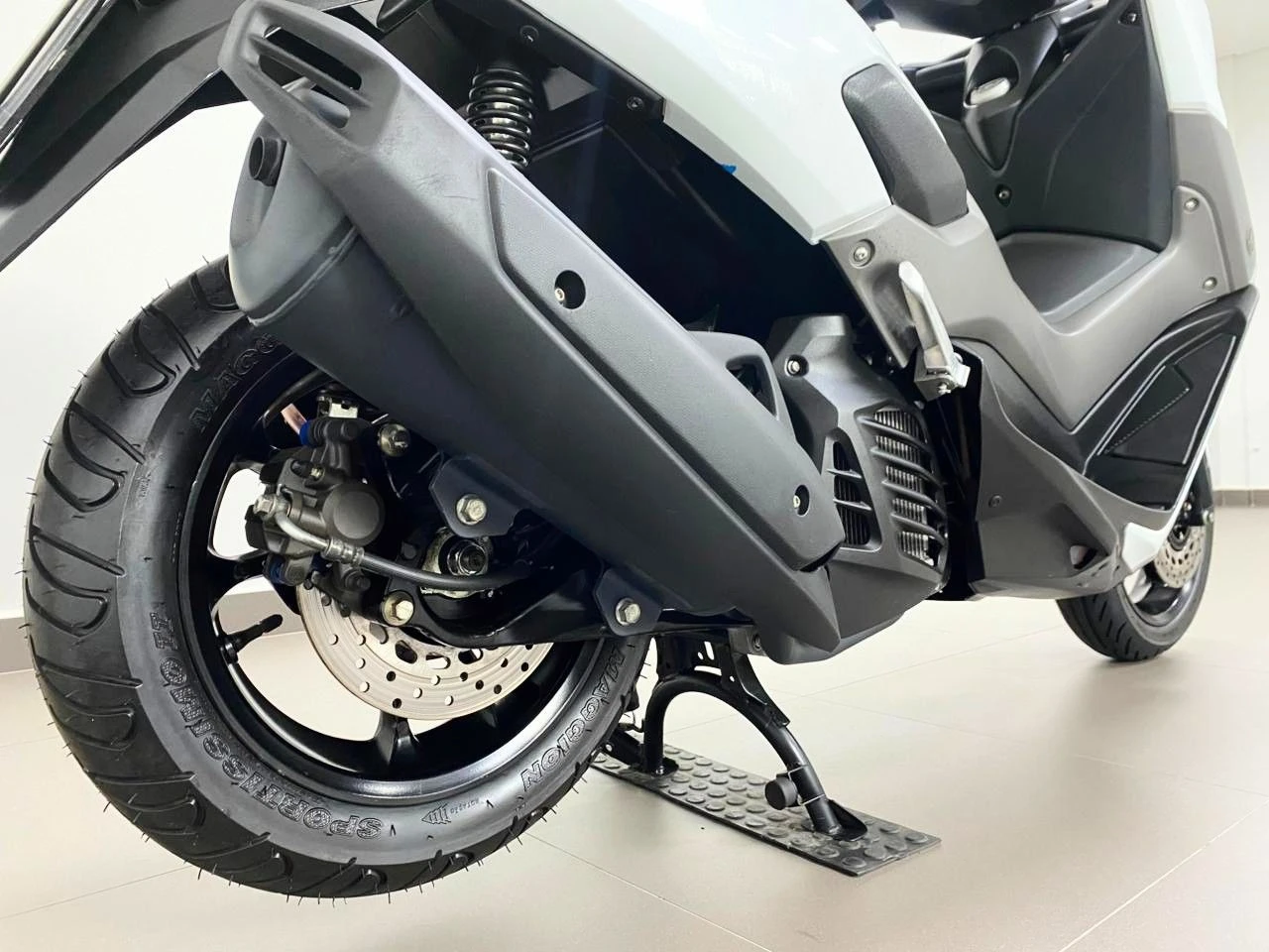 YAMAHA NMAX 160 ABS