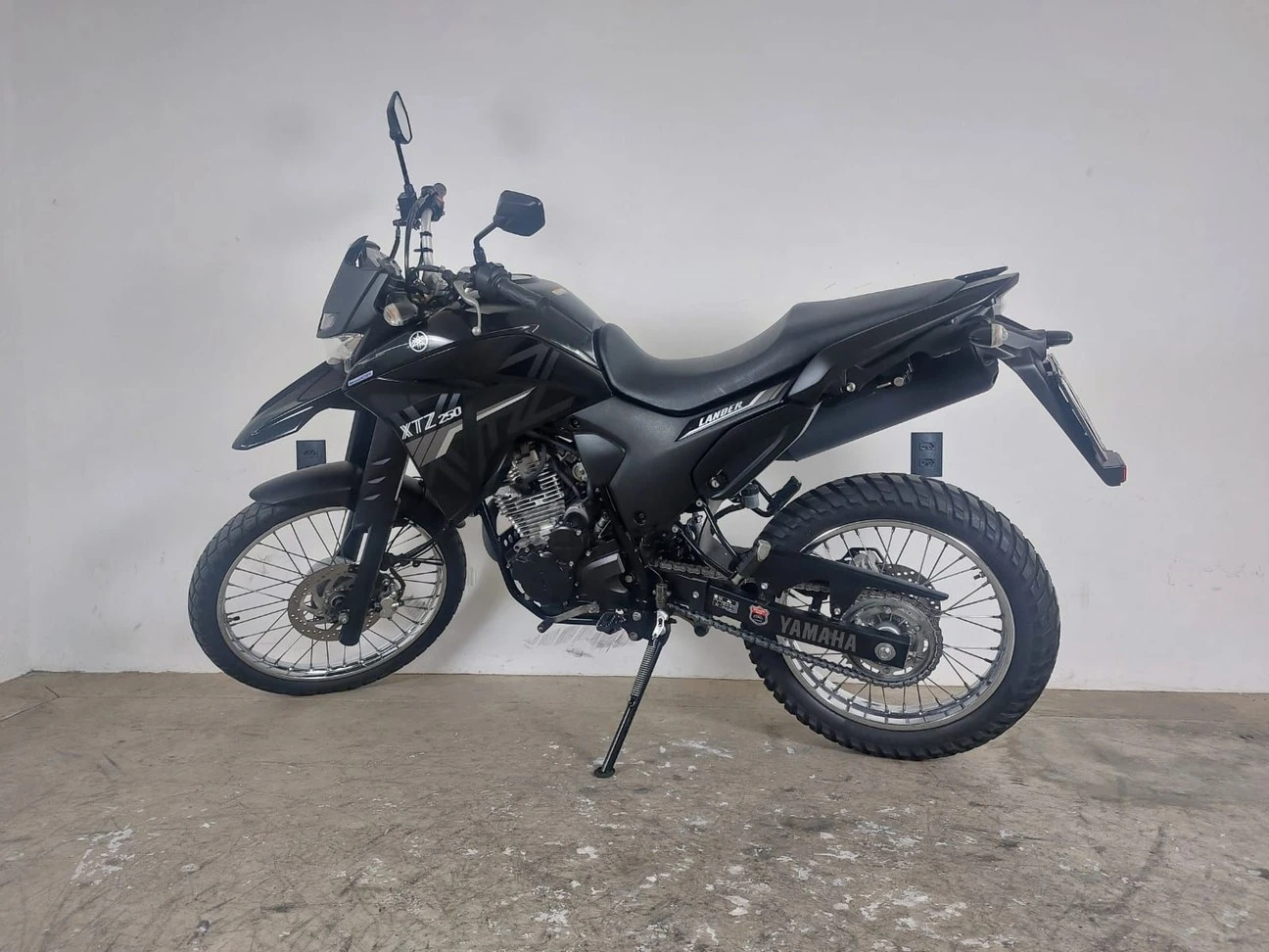 YAMAHA XTZ 250 LANDER