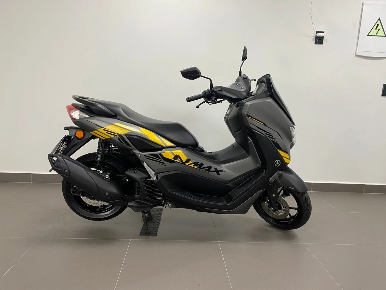 YAMAHA NMAX 160 ABS