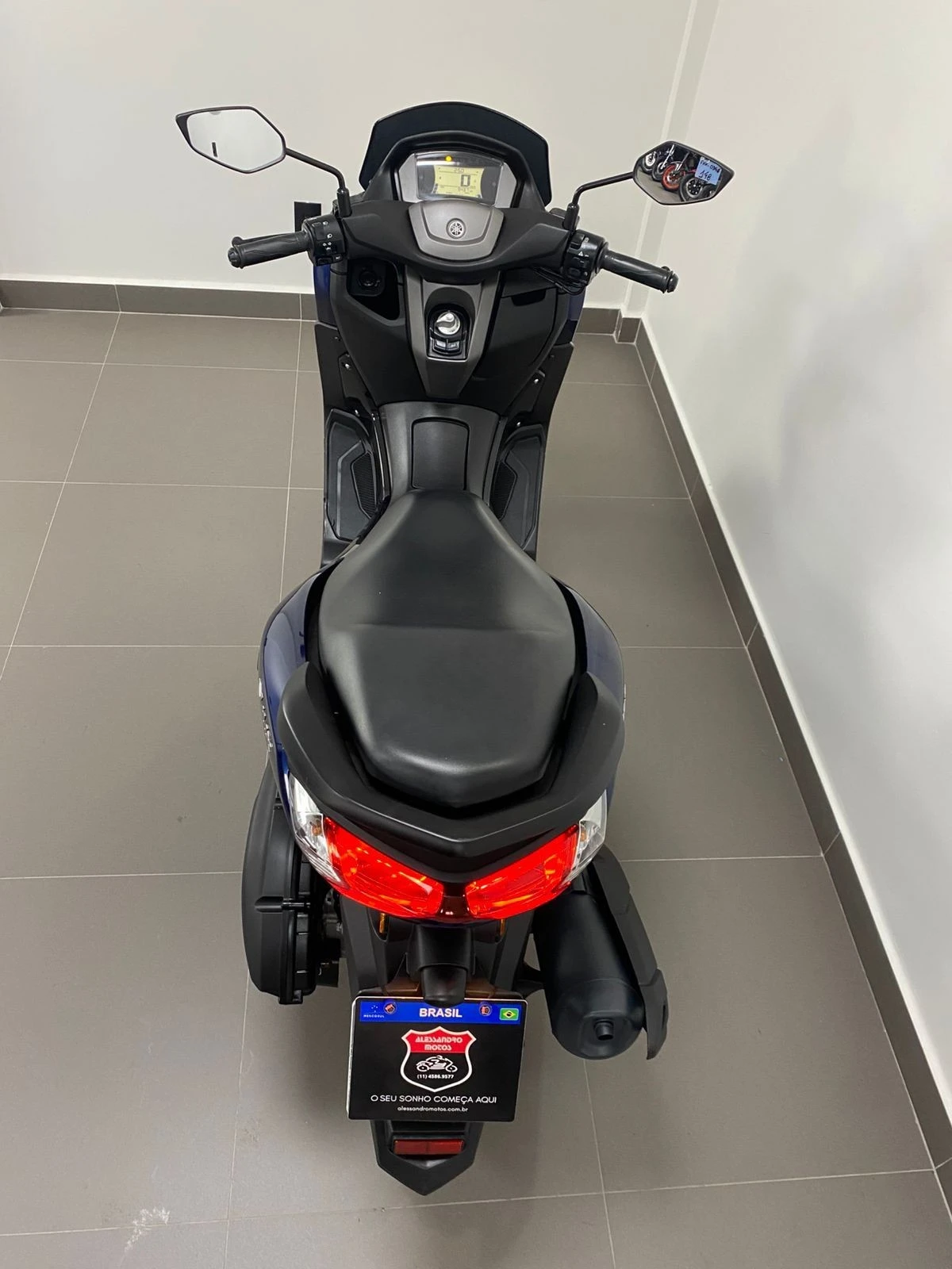 YAMAHA NMAX 160 ABS
