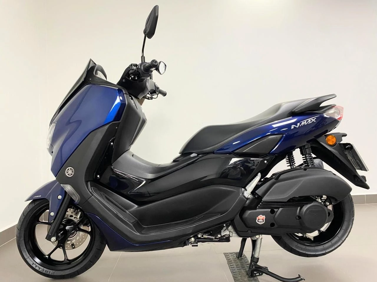 YAMAHA NMAX 160 ABS