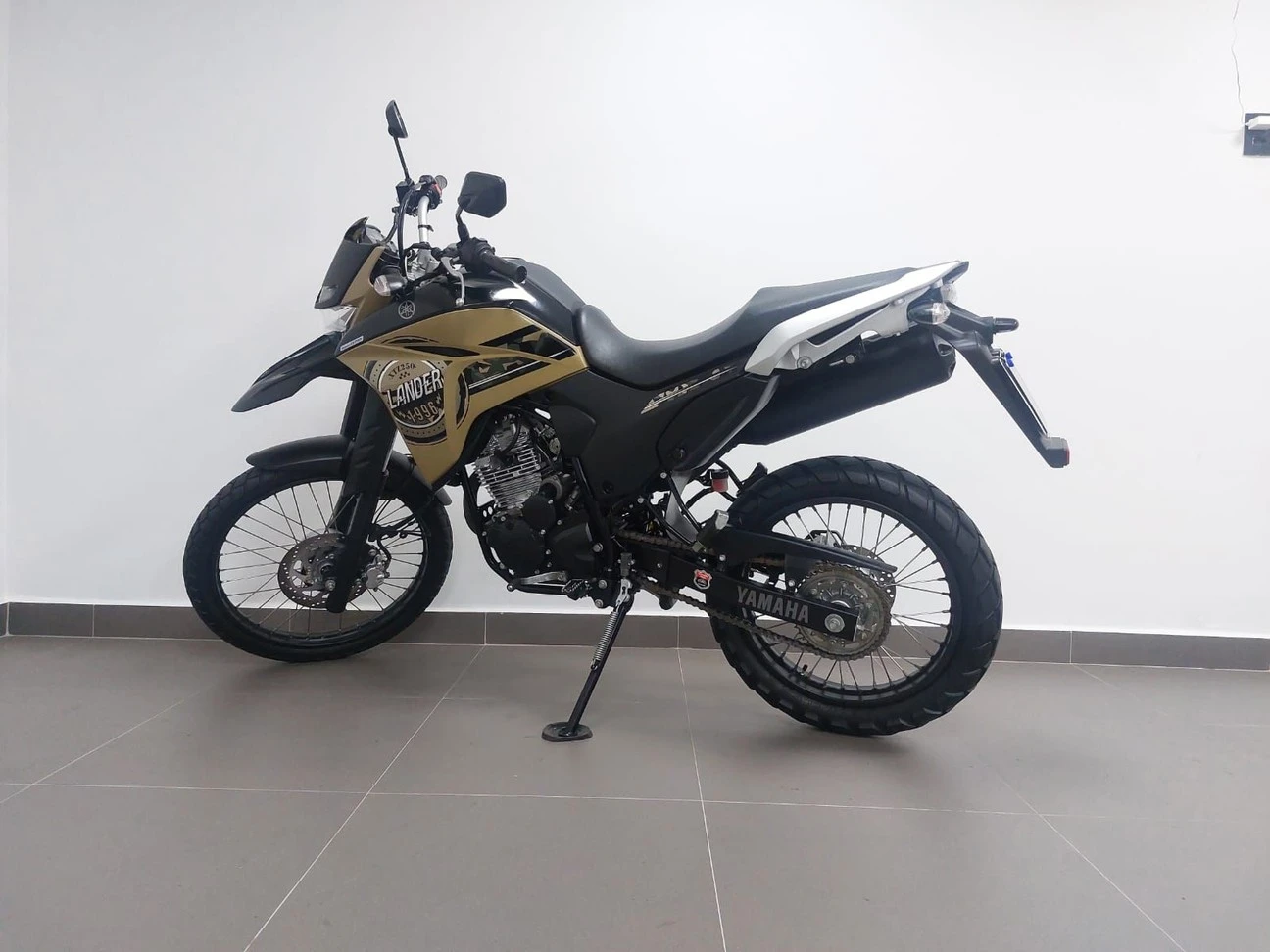 YAMAHA XTZ 250 LANDER