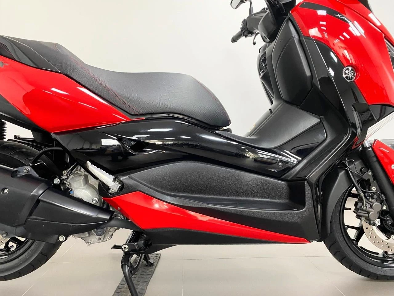 YAMAHA XMAX ABS