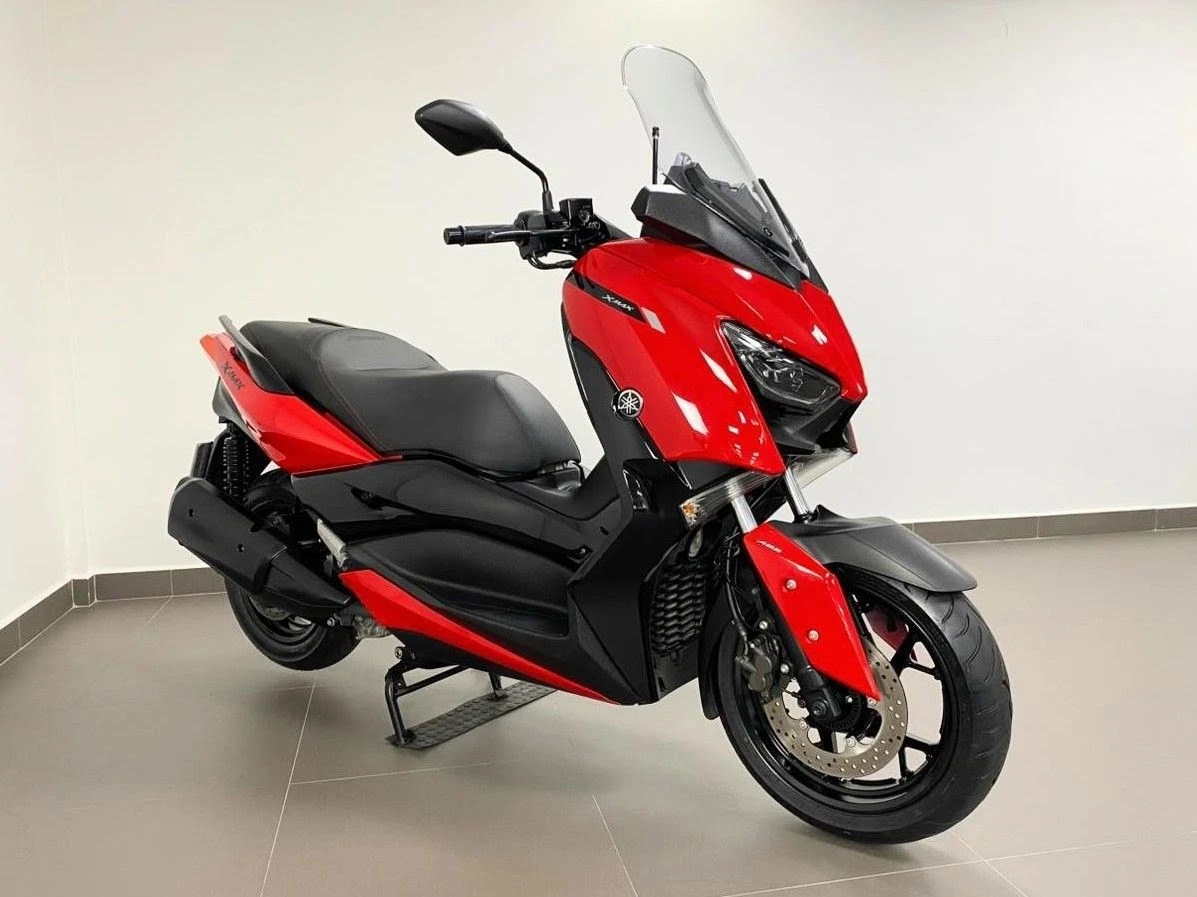 YAMAHA XMAX ABS
