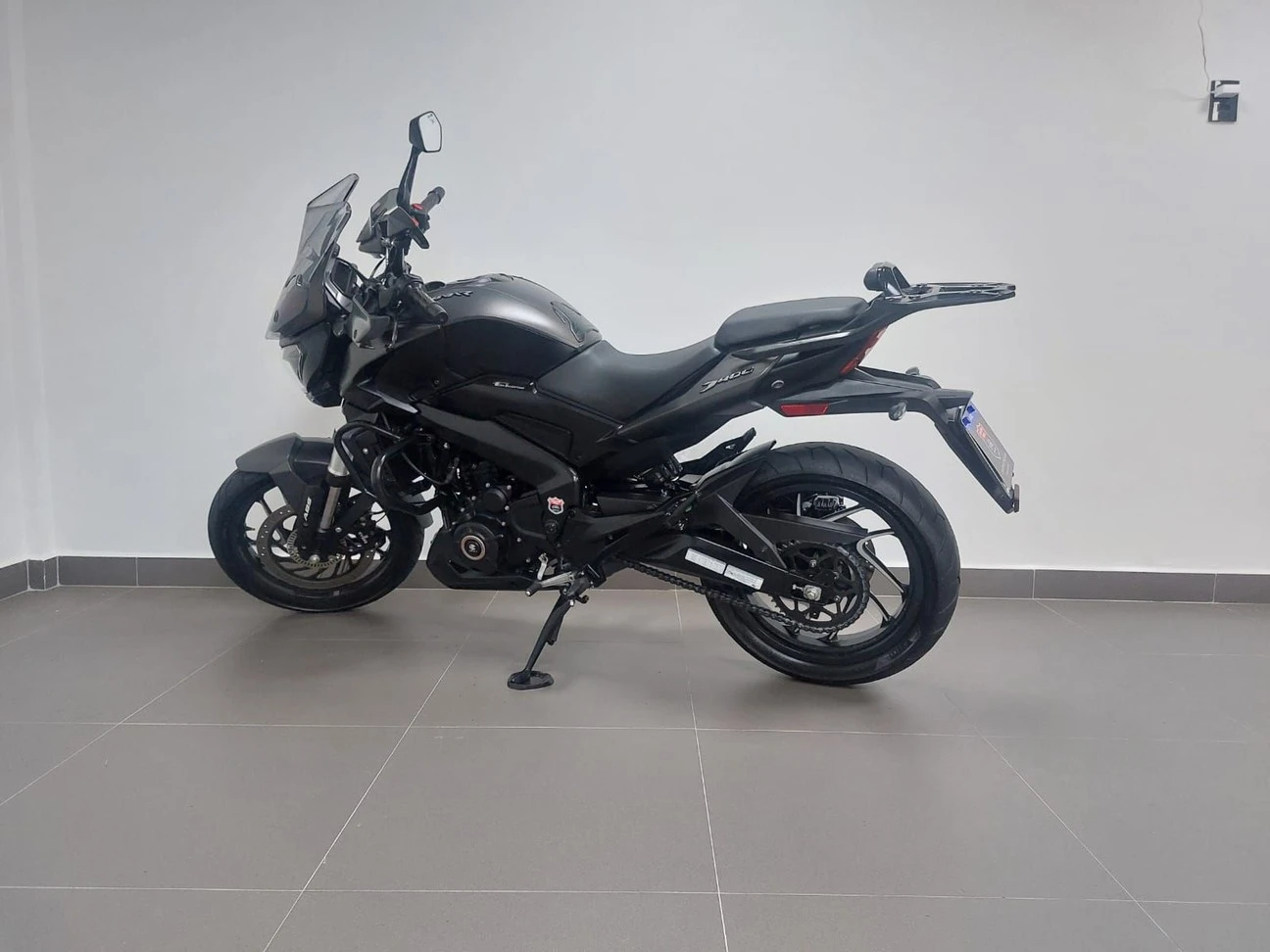 BAJAJ DOMINAR 400
