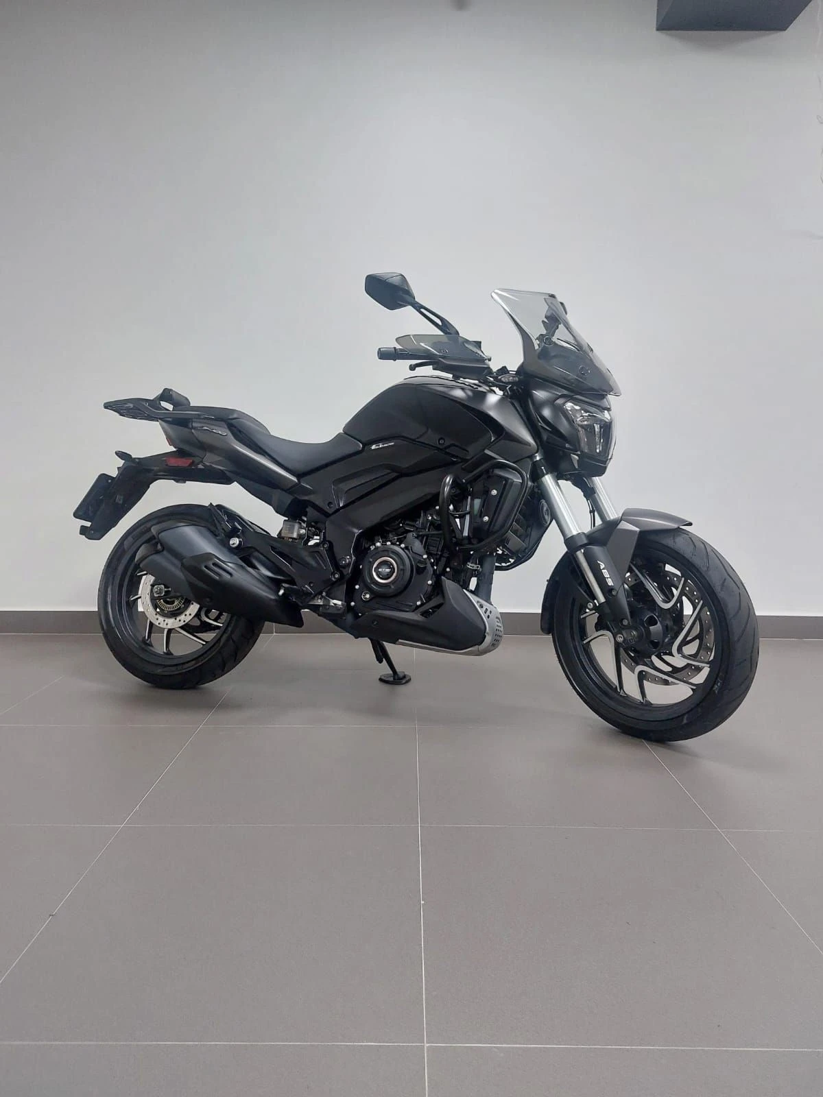 BAJAJ DOMINAR 400