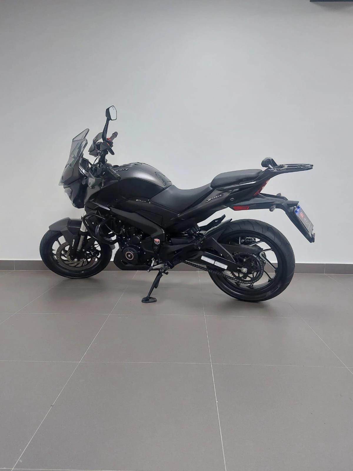 BAJAJ DOMINAR 400