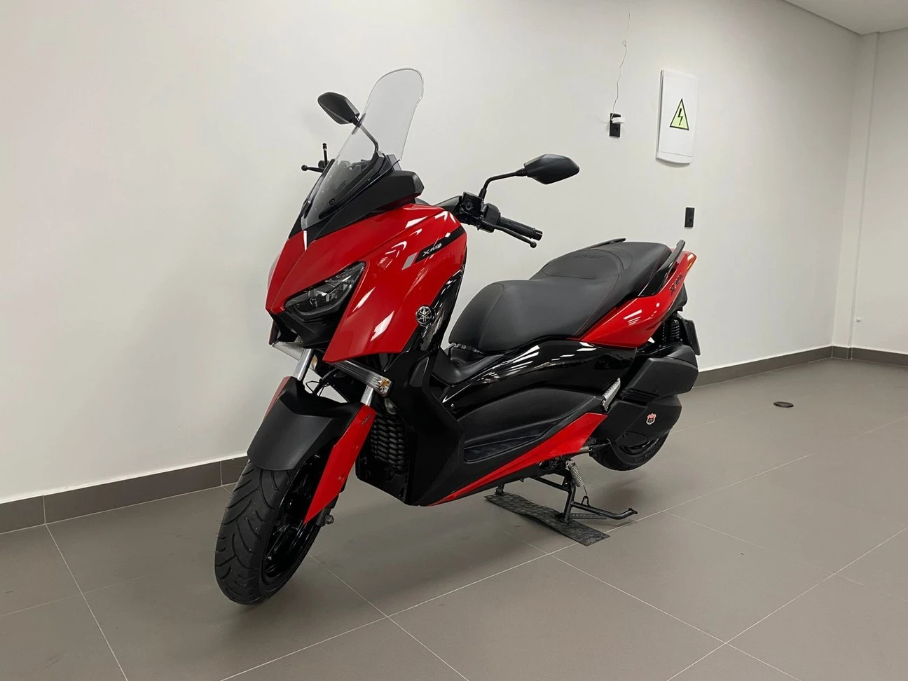 YAMAHA XMAX ABS