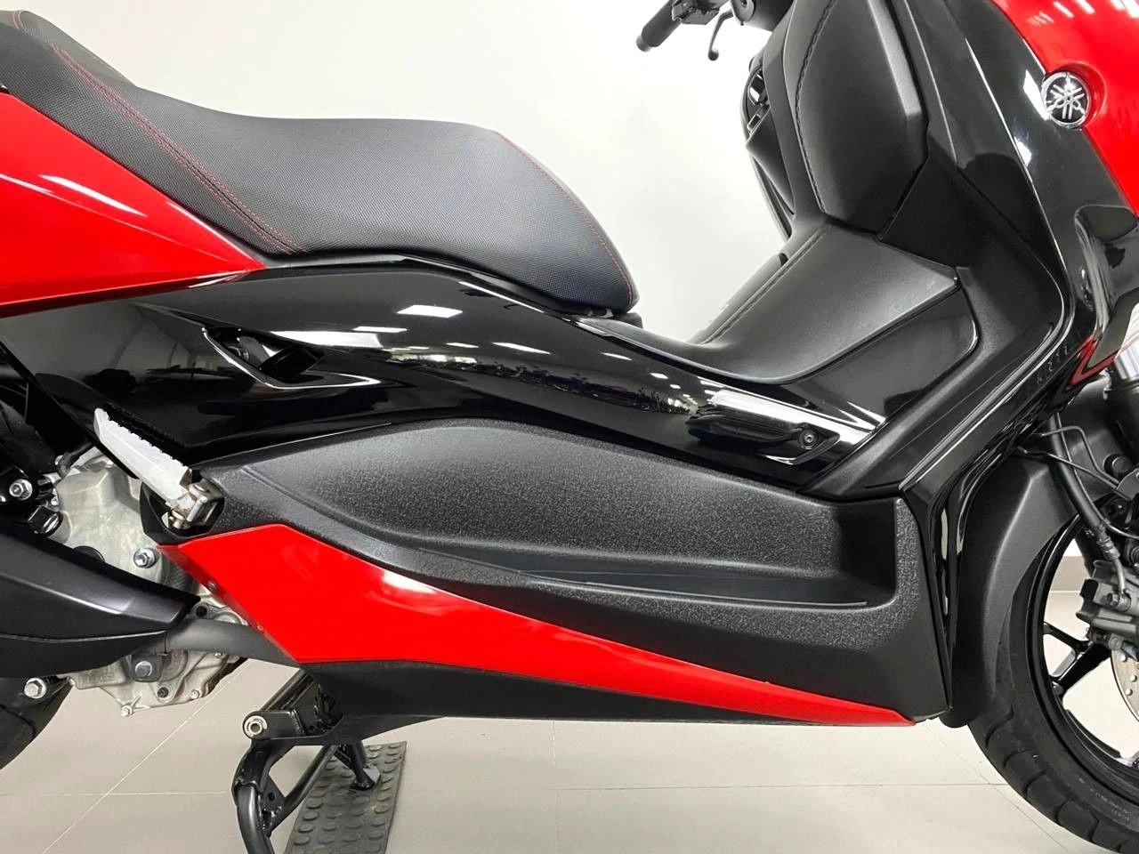 YAMAHA XMAX ABS