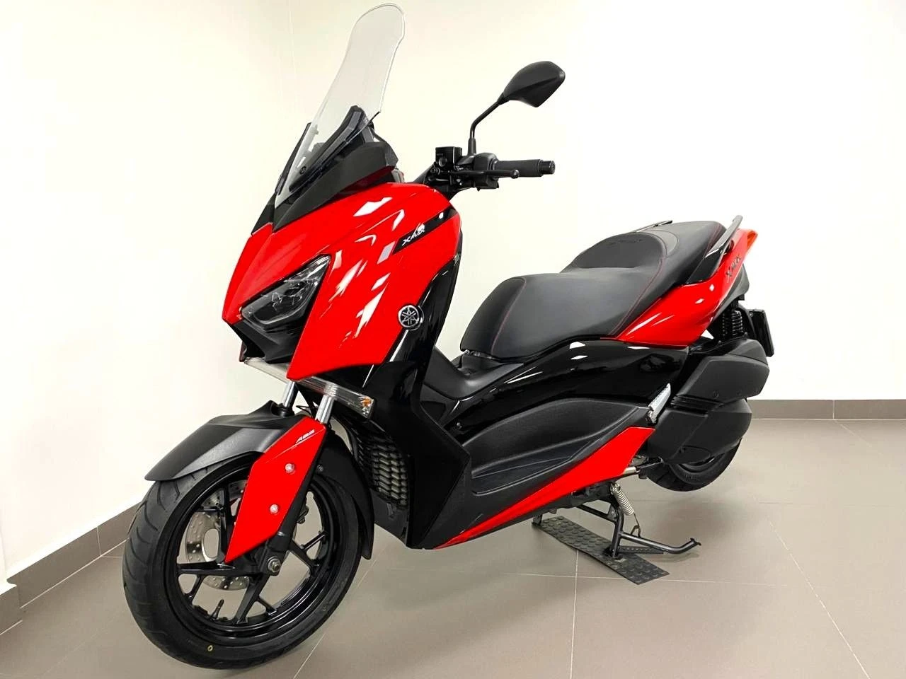 YAMAHA XMAX ABS