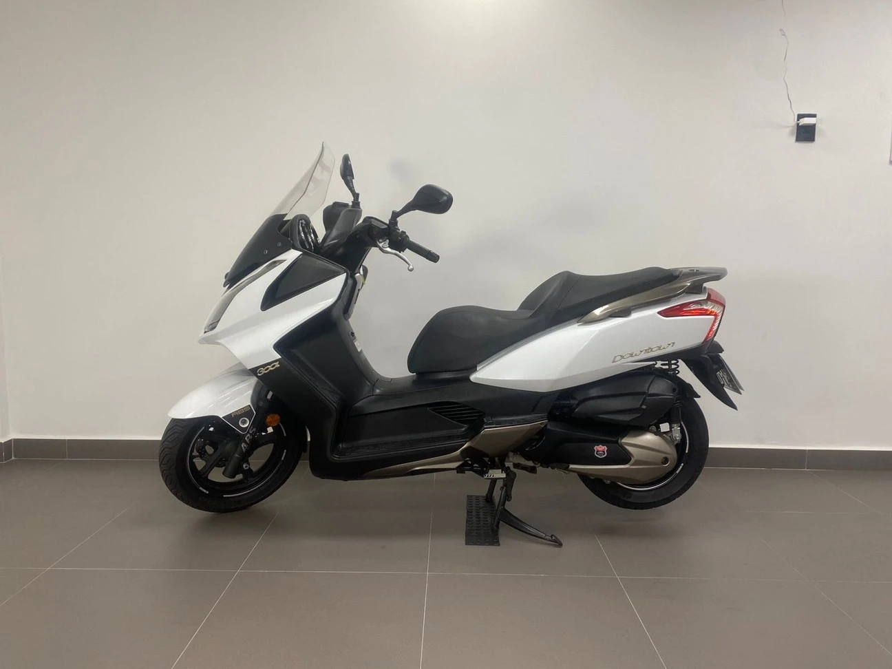 KYMCO DOWNTOWN 300 i