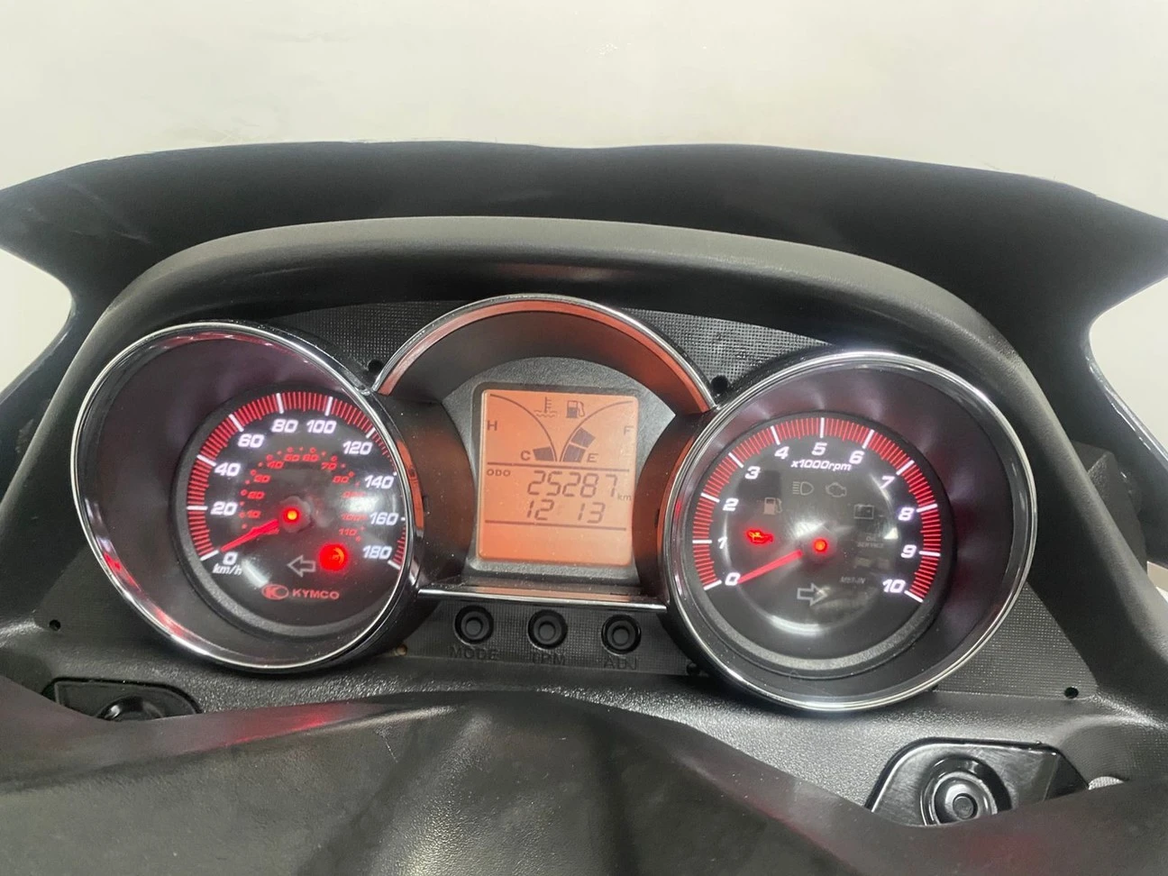 KYMCO DOWNTOWN 300 i