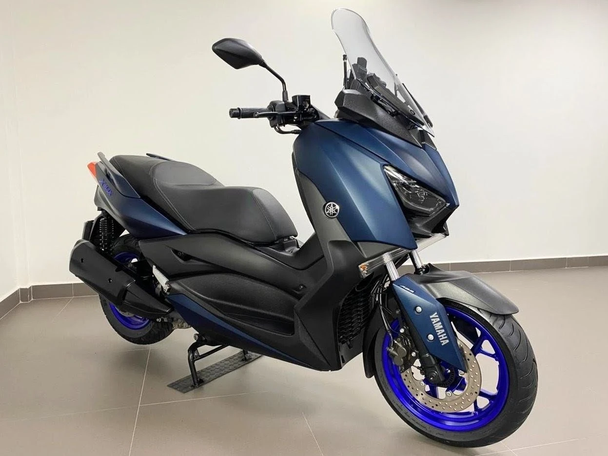 YAMAHA XMAX ABS