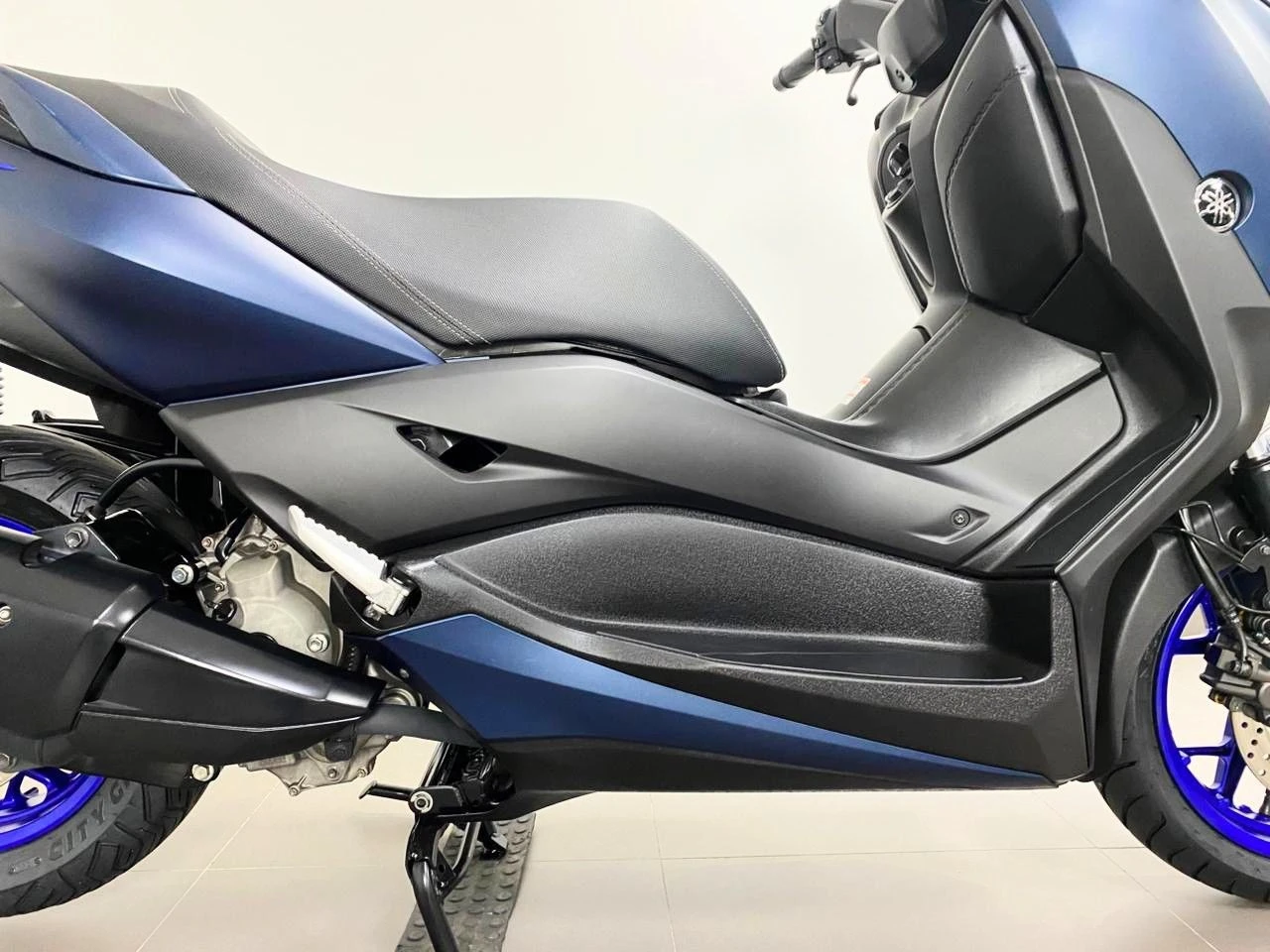 YAMAHA XMAX ABS