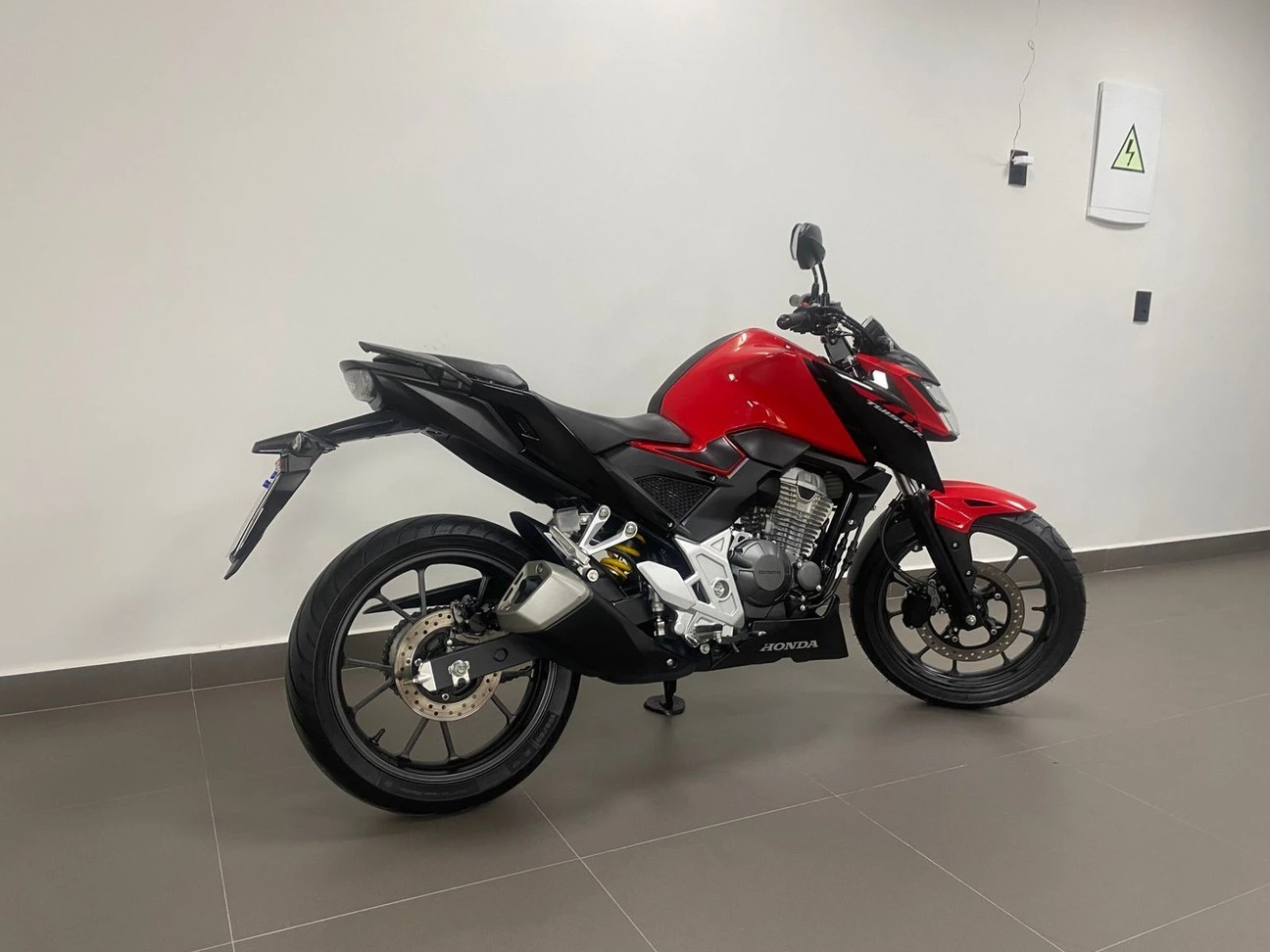 HONDA CB 300F TWISTER ABS