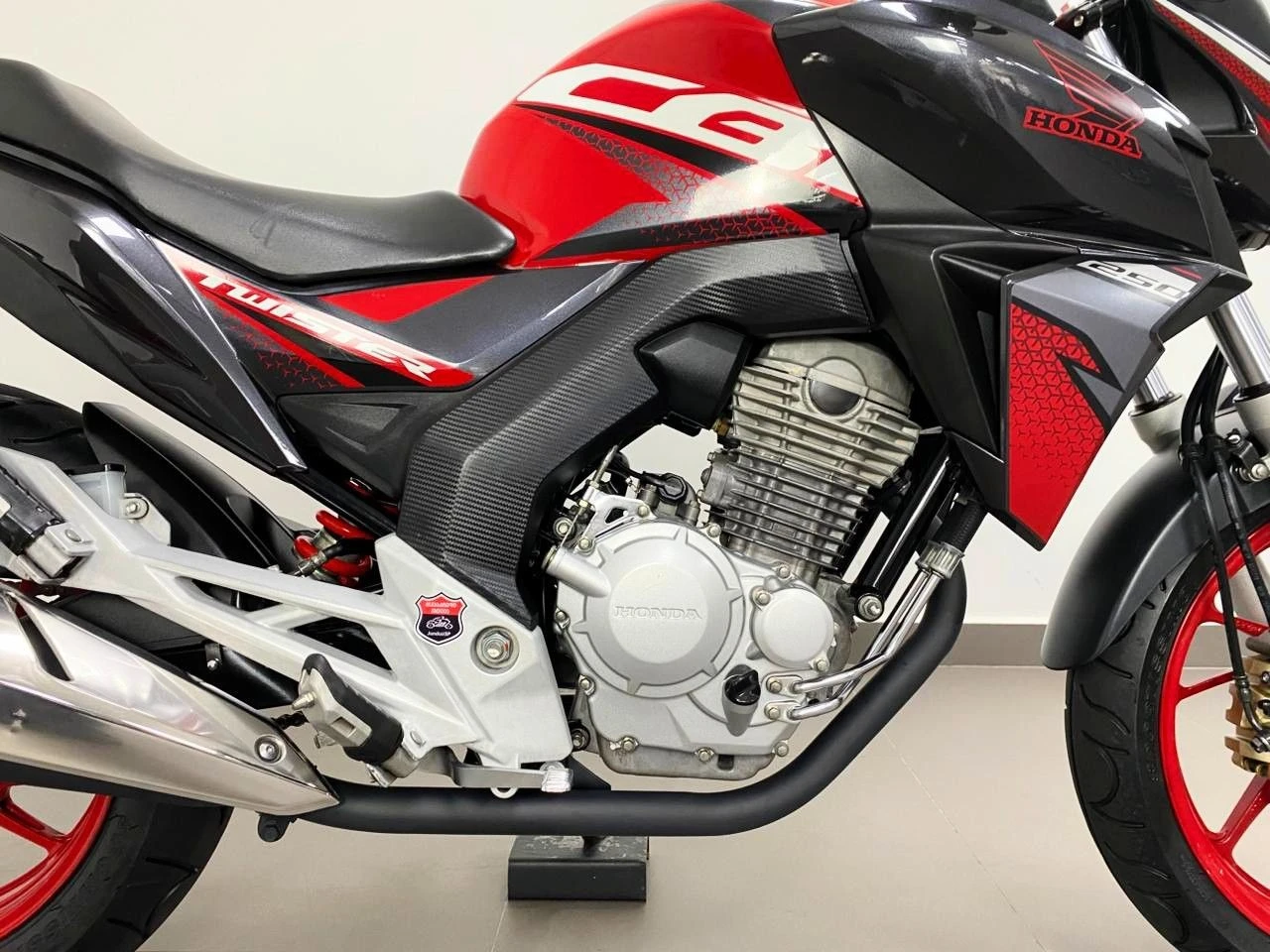 HONDA CB 250F TWISTER CBS