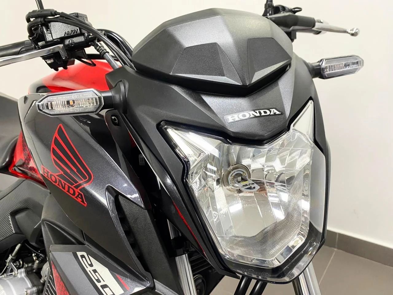 HONDA CB 250F TWISTER CBS