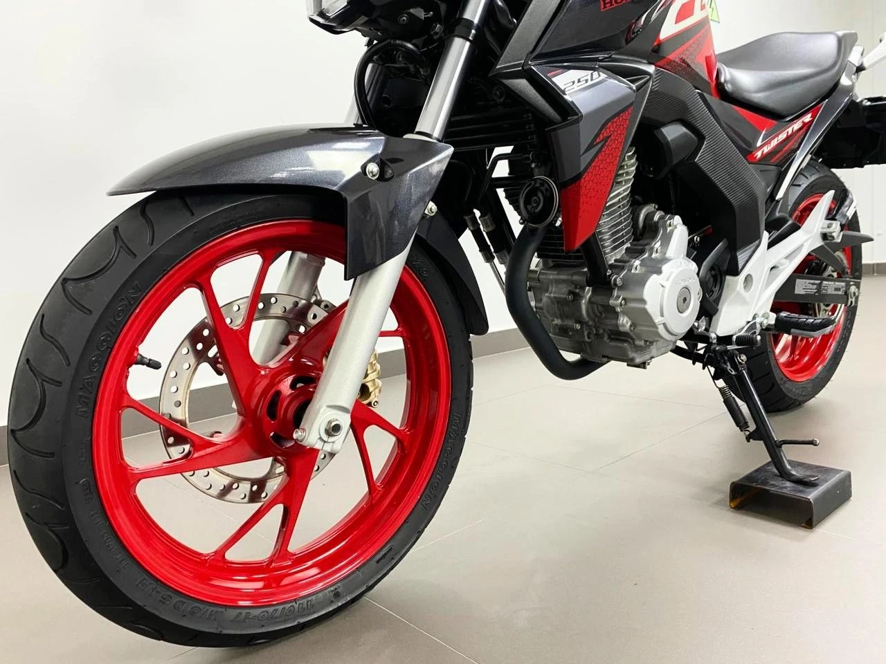 HONDA CB 250F TWISTER CBS