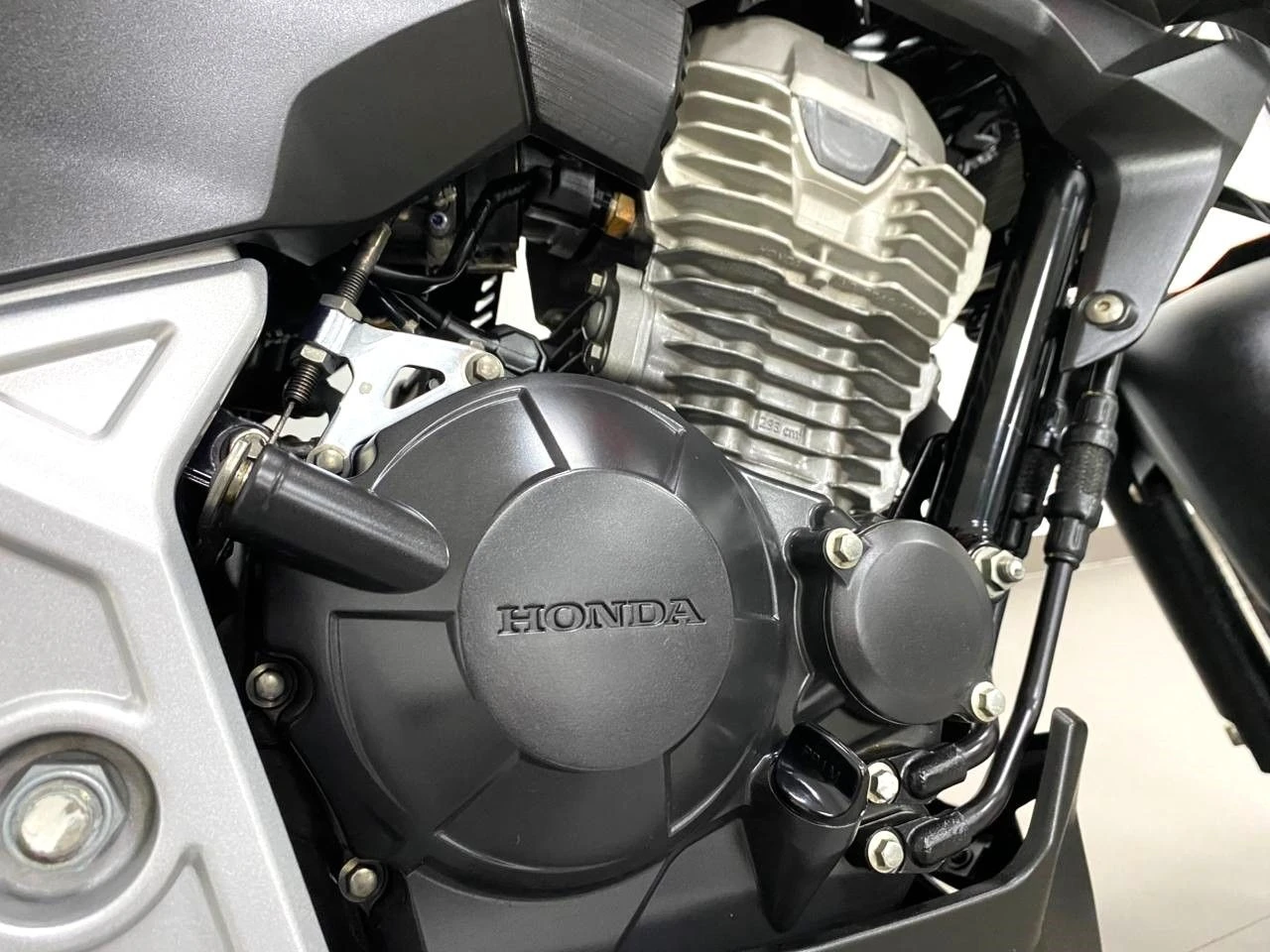 HONDA CB 300F TWISTER ABS