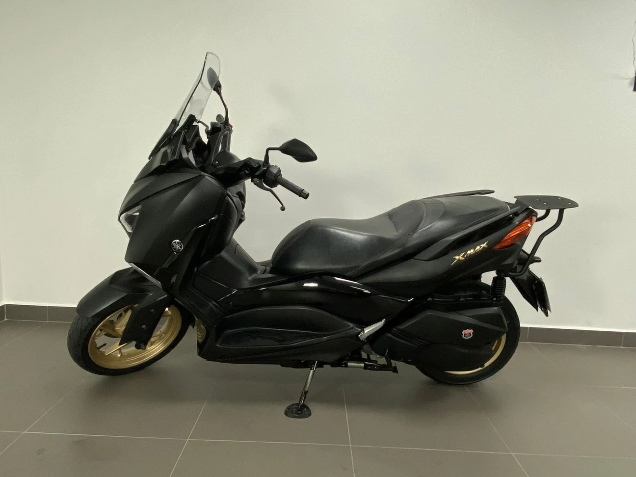 YAMAHA XMAX ABS