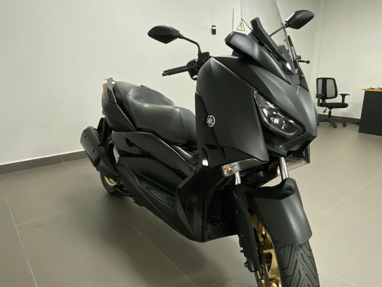 YAMAHA XMAX ABS