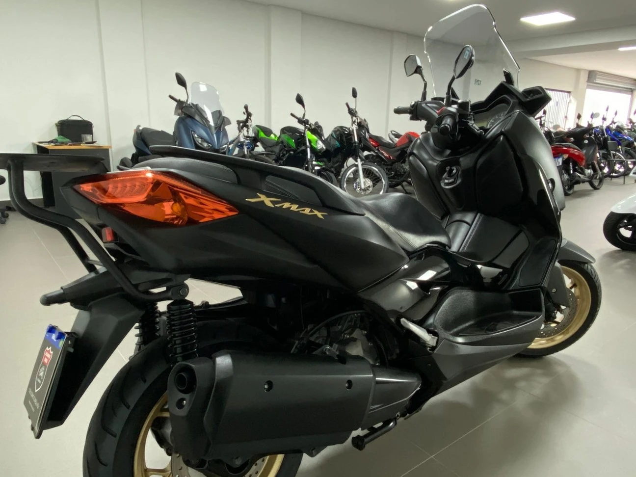 YAMAHA XMAX ABS