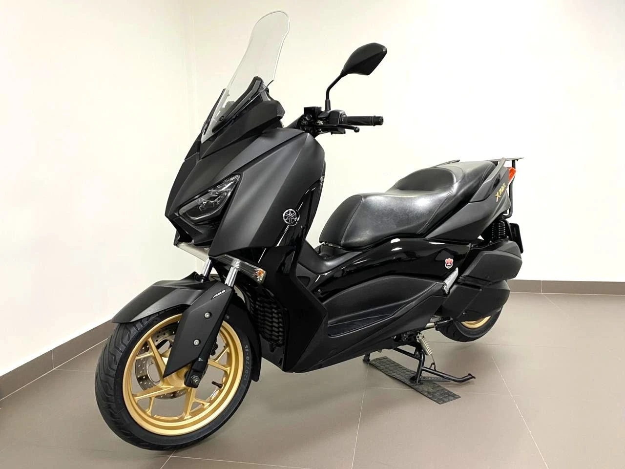 YAMAHA XMAX ABS