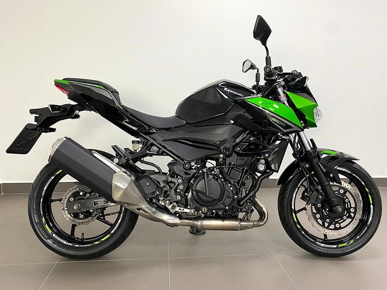 KAWASAKI Z400