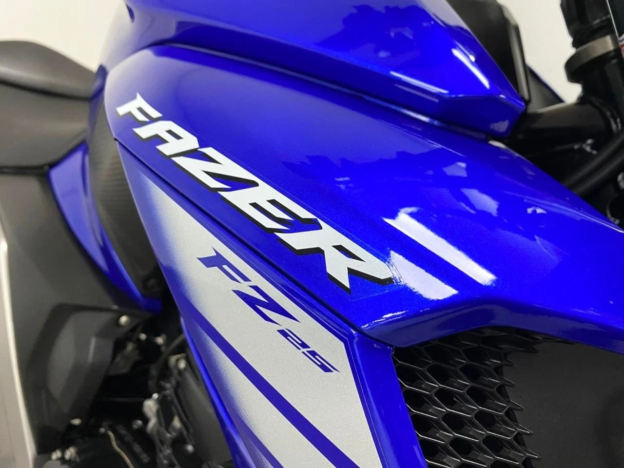 YAMAHA FZ25 FAZER ABS