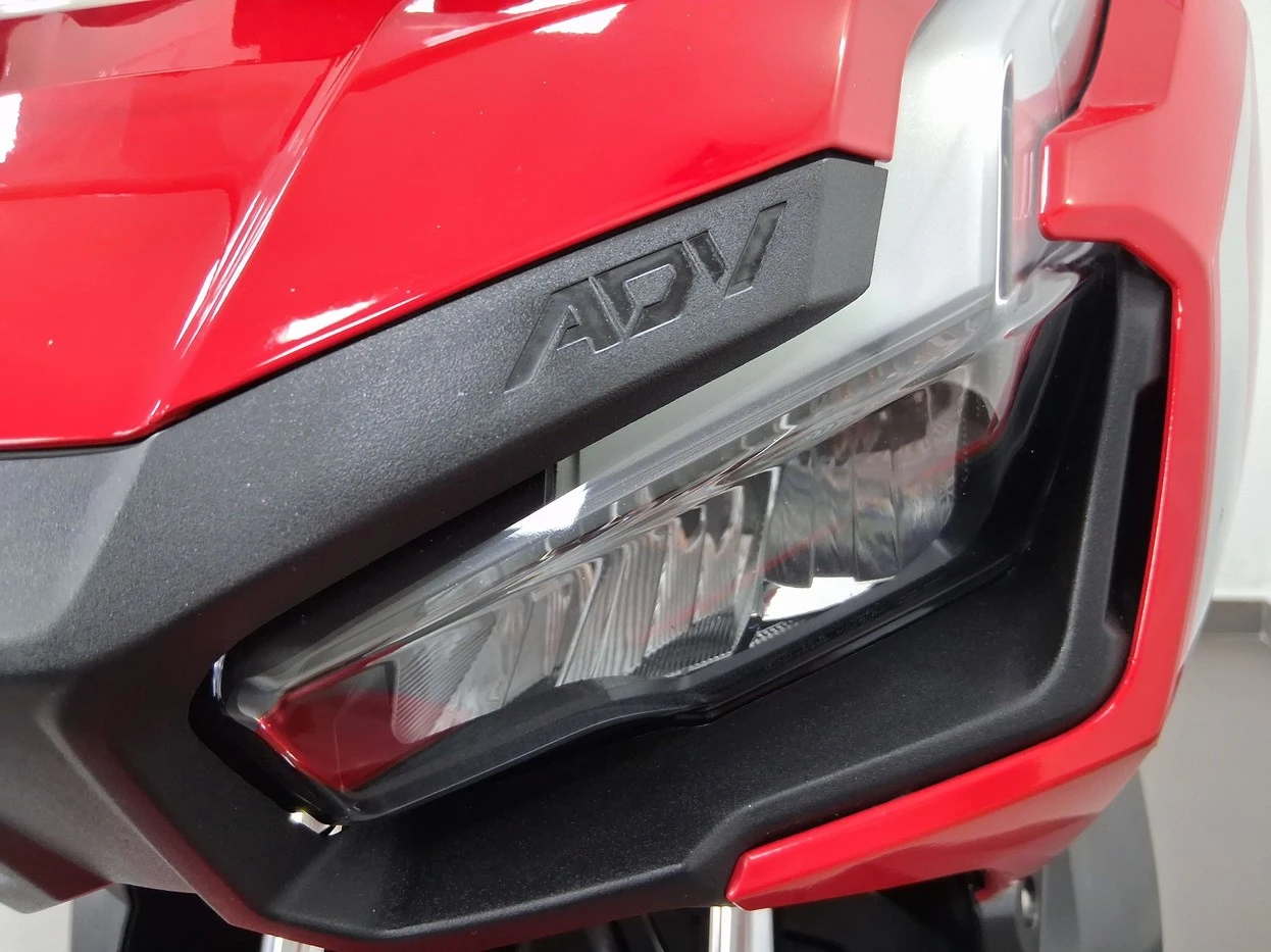 HONDA ADV 150