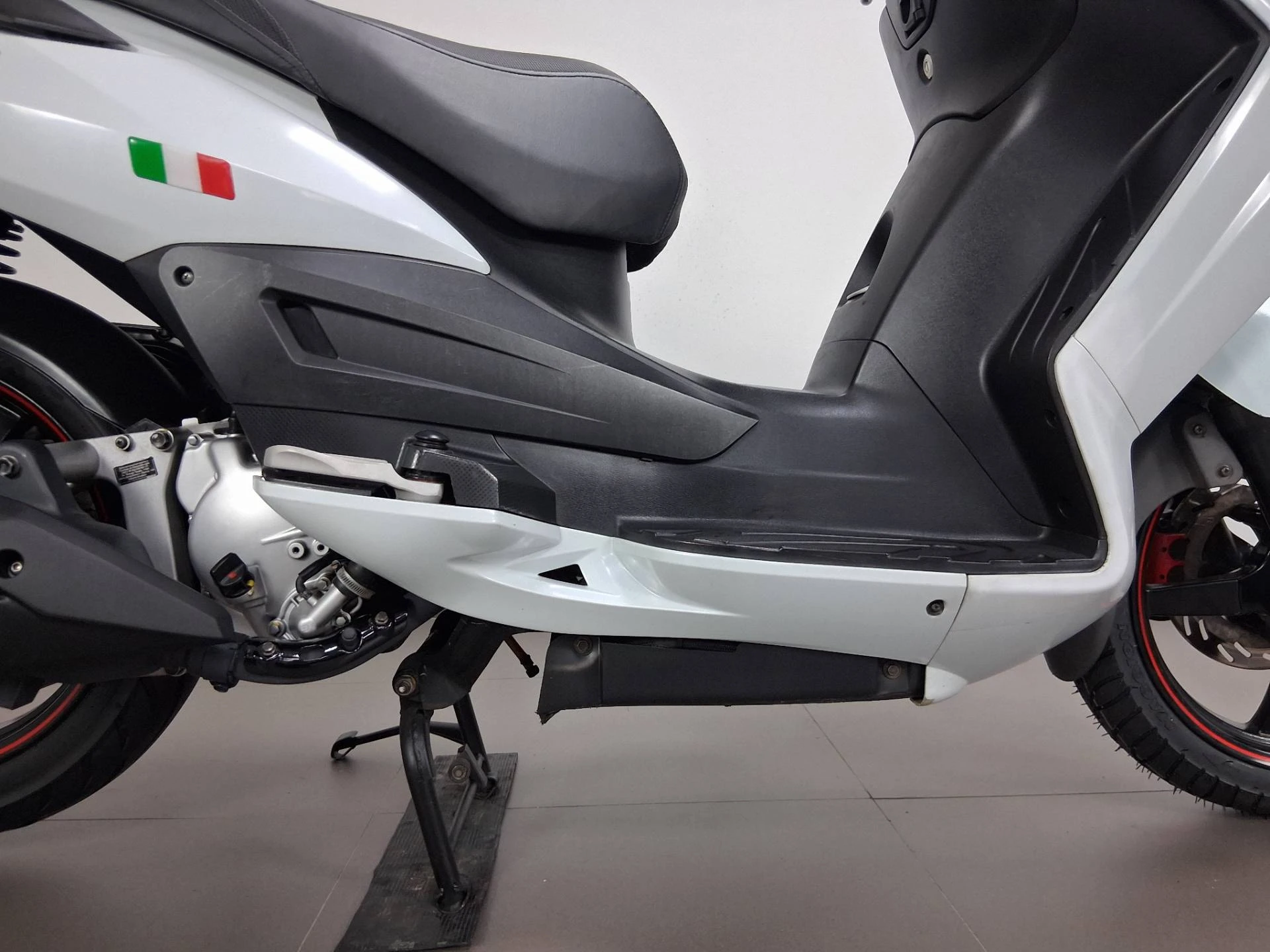 DAFRA CITYCOM 300I CBS