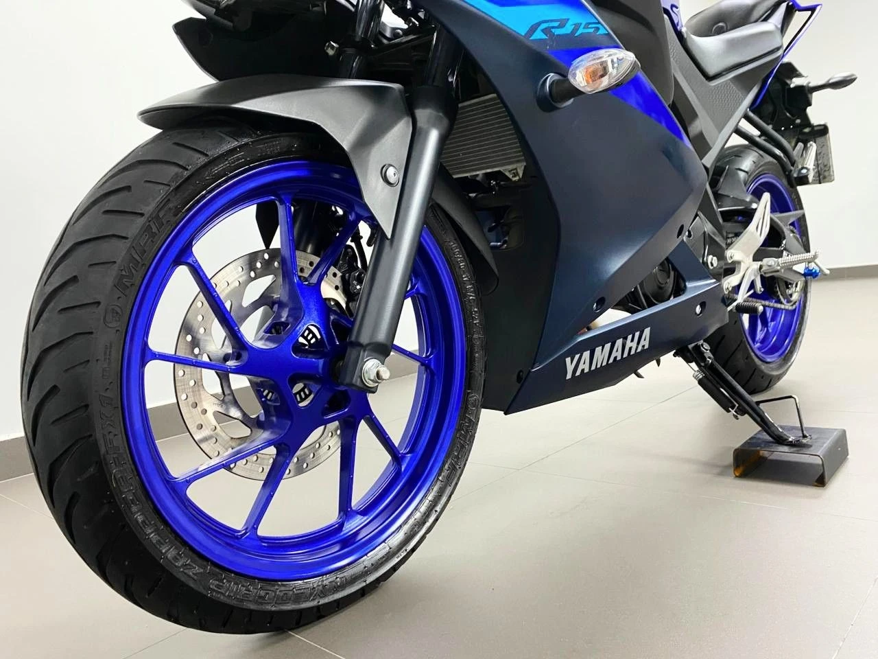 YAMAHA YZF R15