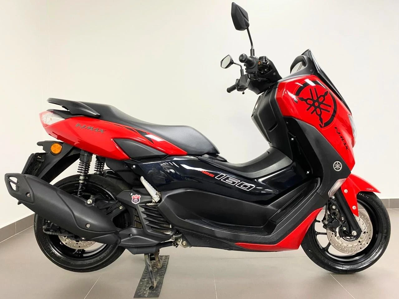 YAMAHA NMAX CONNECTED 160 ABS