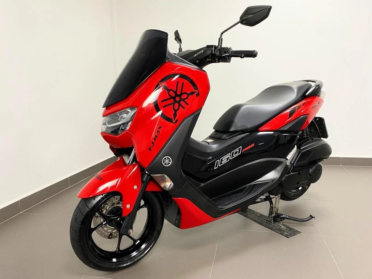 YAMAHA NMAX CONNECTED 160 ABS