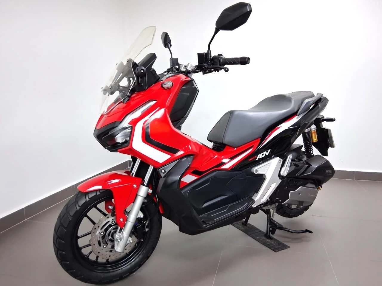 HONDA ADV 150