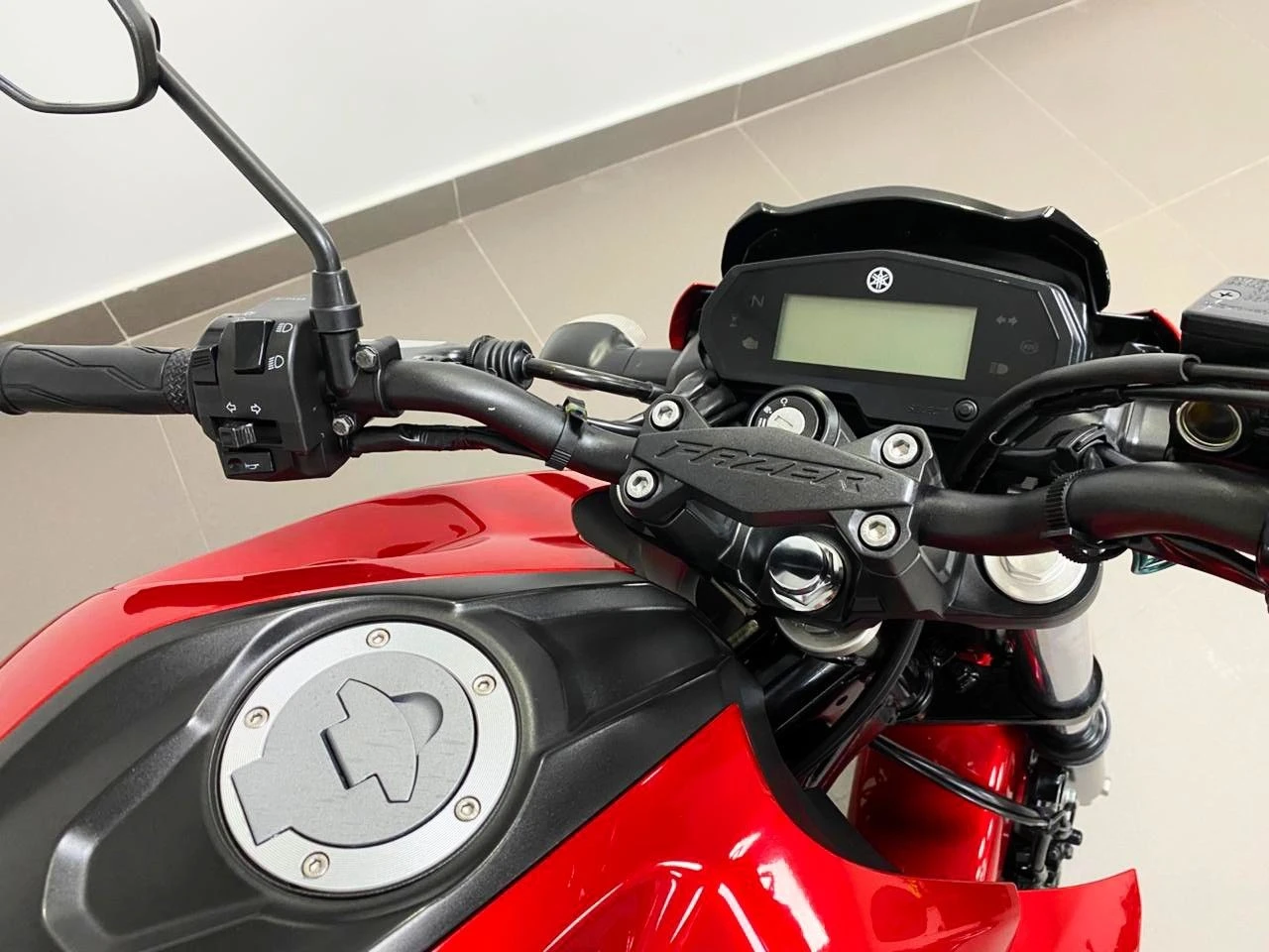 YAMAHA FZ25 FAZER ABS