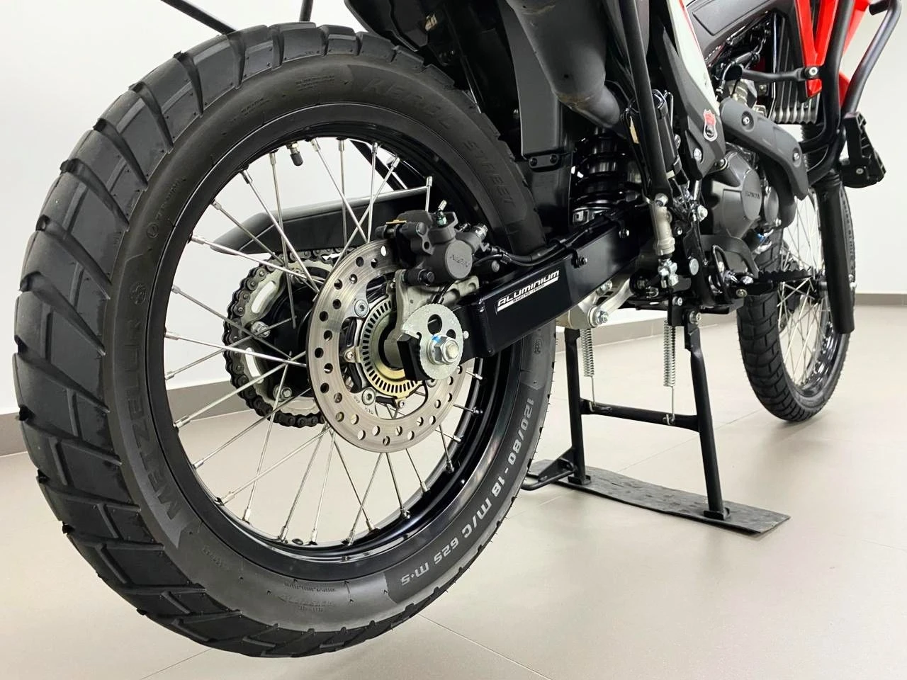 HONDA XR 300L TORNADO