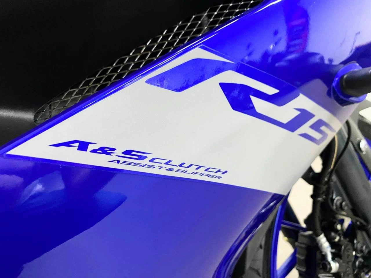 YAMAHA YZF R15