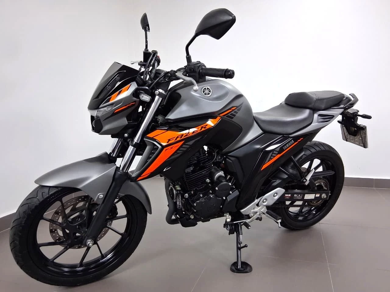 YAMAHA FZ25 FAZER ABS