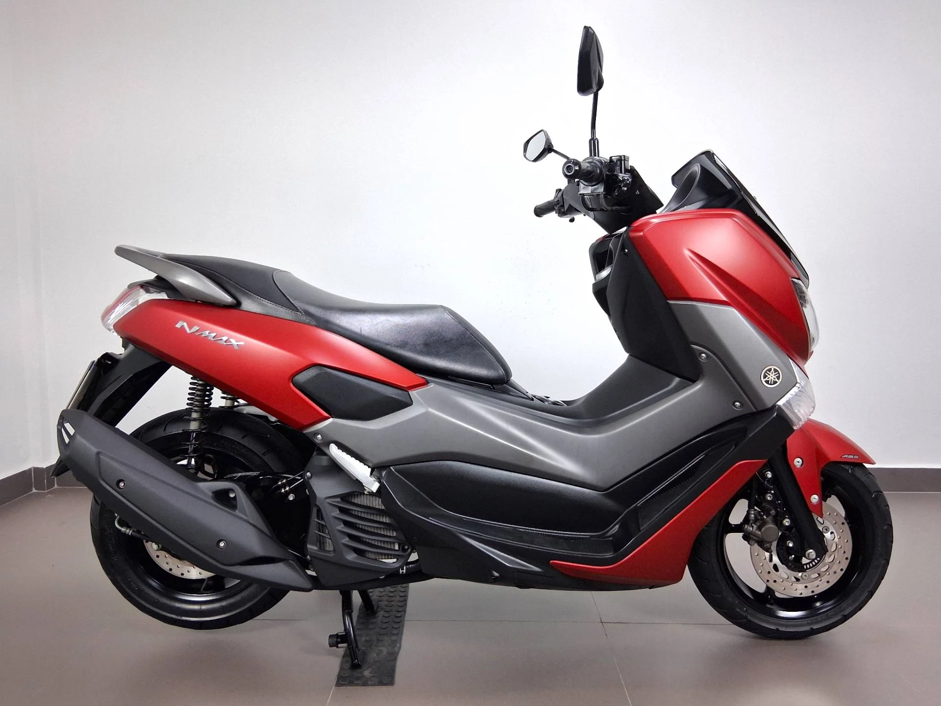 YAMAHA NMAX 160 ABS