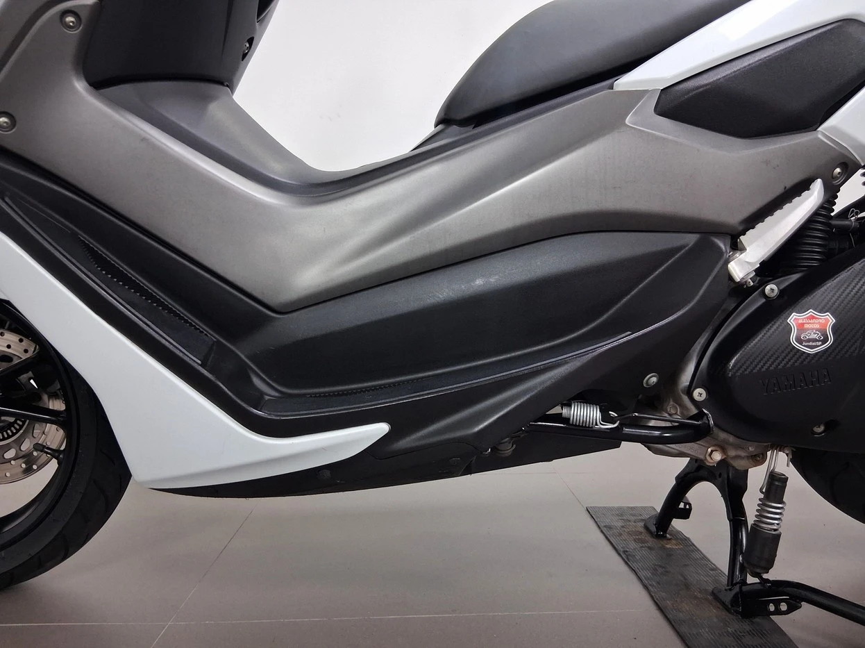 YAMAHA NMAX 160 ABS