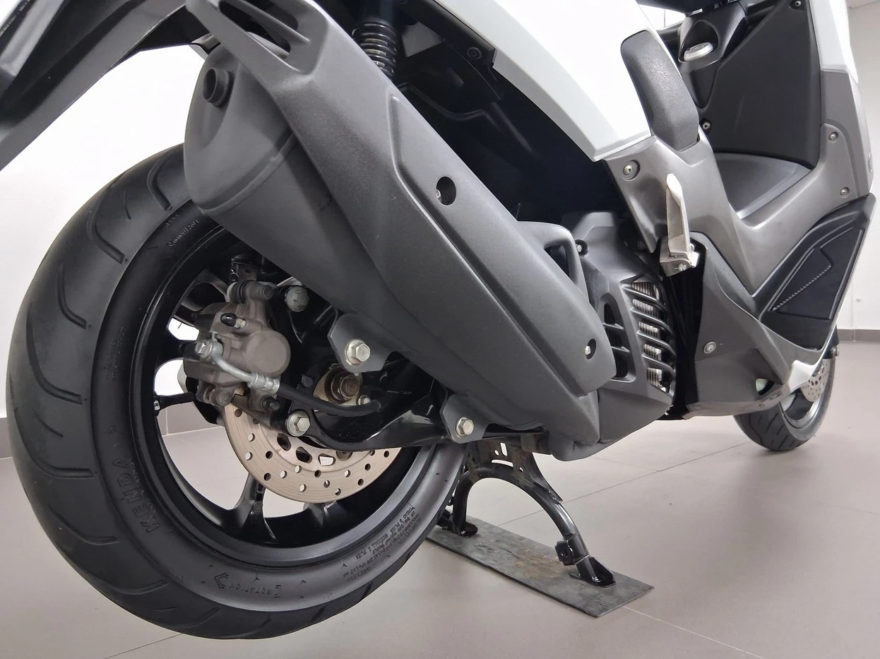 YAMAHA NMAX 160 ABS