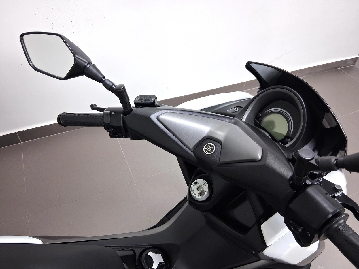 YAMAHA NMAX 160 ABS